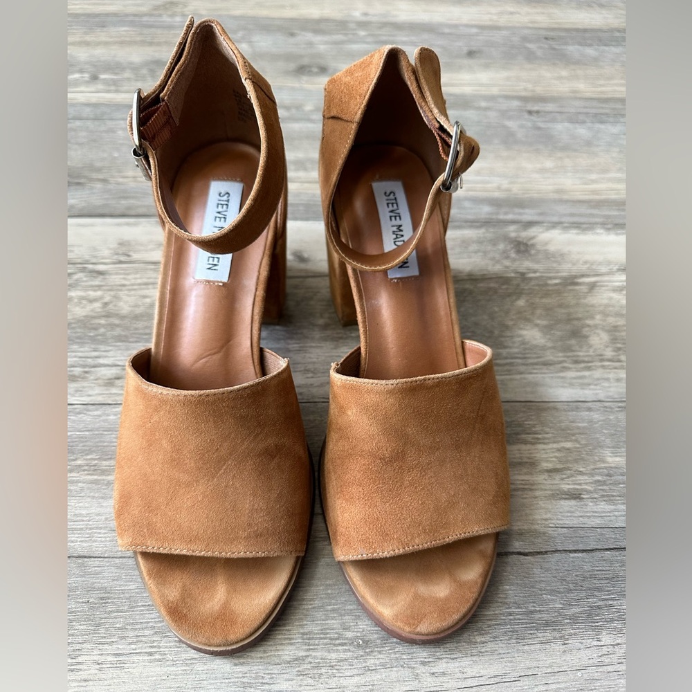 Steve Madden Salmah Suede Camel Block Heel Sandal… - image 1